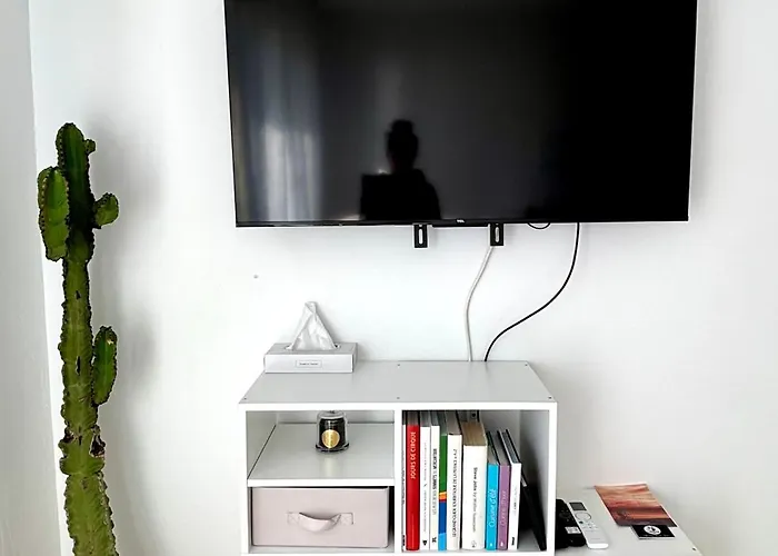 Sea View With Balcony, Near Italy & Monaco Μεντόν