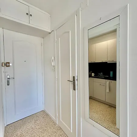 Sea View With Balcony, Near Italy & Monaco * מנטון