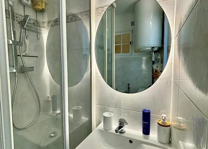 Appartamento Sea View With Balcony, Near Italy & Monaco *